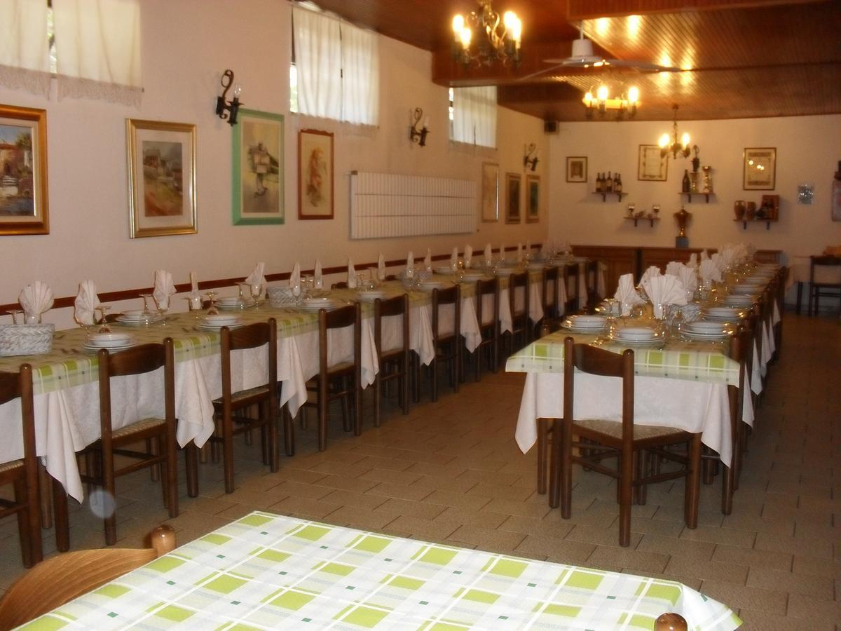 Отель Al Caminetto Аоста Экстерьер фото